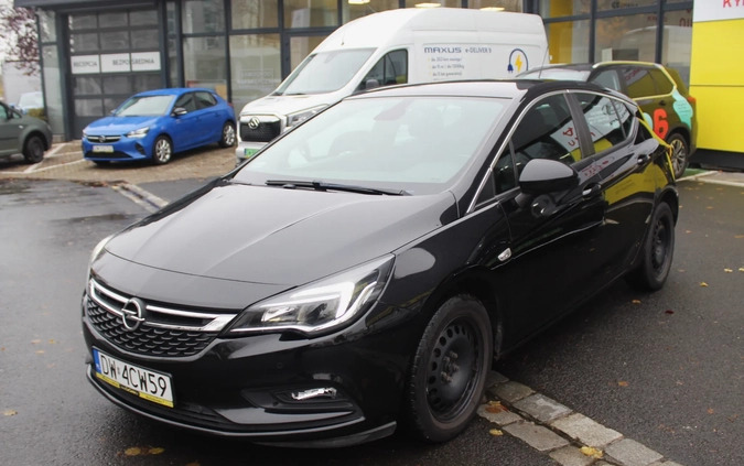 Opel Astra cena 55900 przebieg: 72038, rok produkcji 2018 z Wrocław małe 436